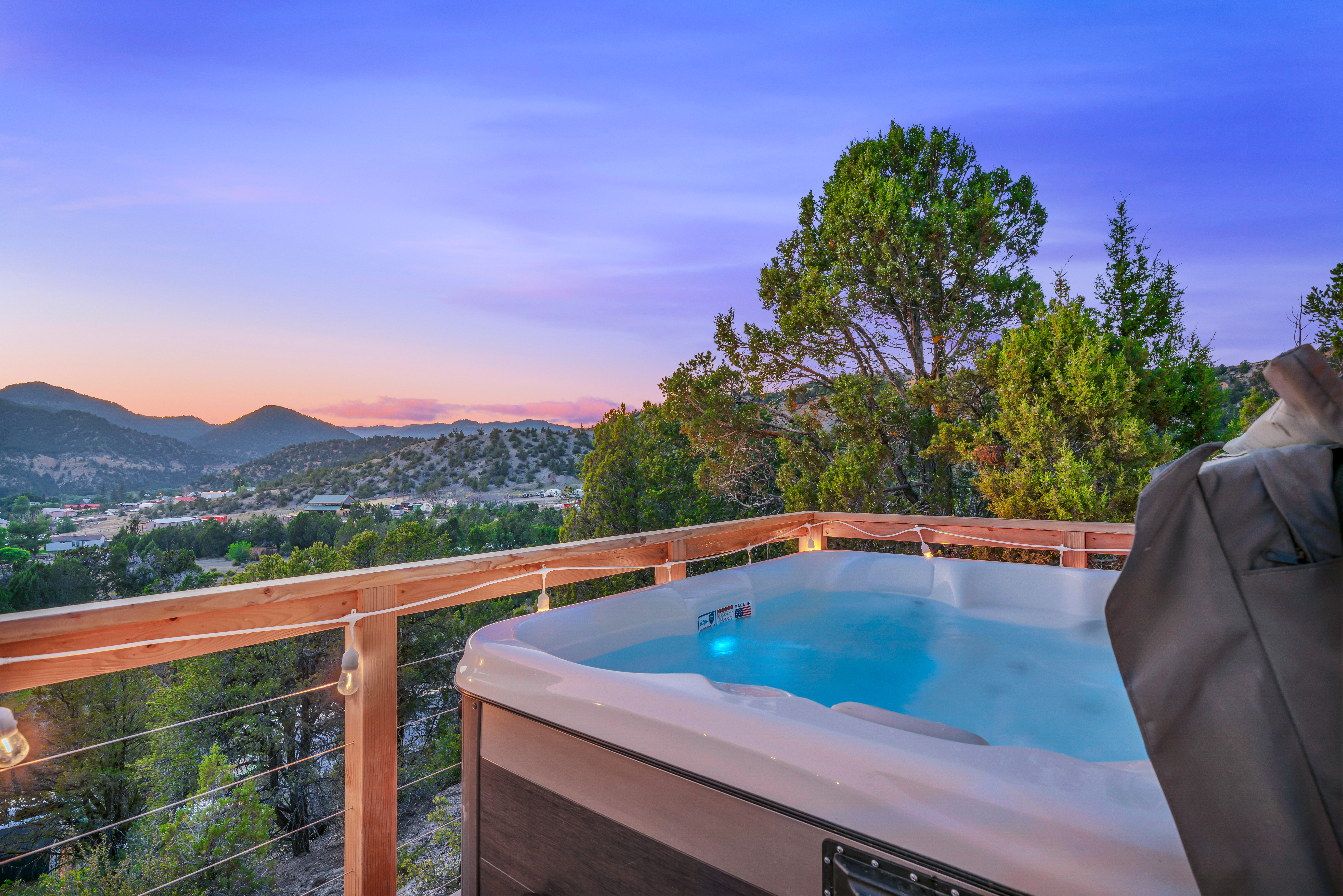 Zion White Aframe Hot Tub Zion NP Airbnb